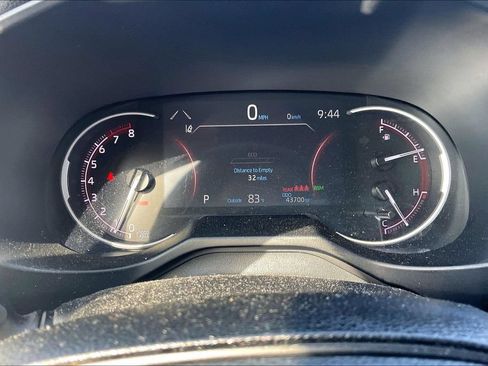 Used 2024 Toyota RAV4 XLE FWD image 20