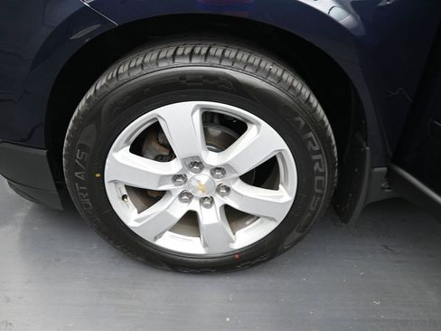 Used 2017 Chevrolet Traverse LT w/ Style and Technology Package AWD/4WD image 14