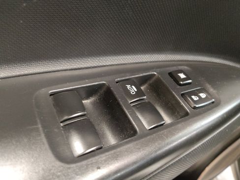 Used 2024 Mitsubishi Mirage ES FWD image 27