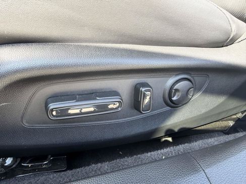 Used 2025 Honda Accord Touring image 8