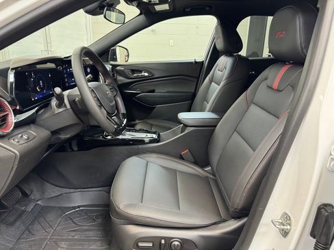 New 2026 Chevrolet Trax RS w/ Sunroof Package image 12