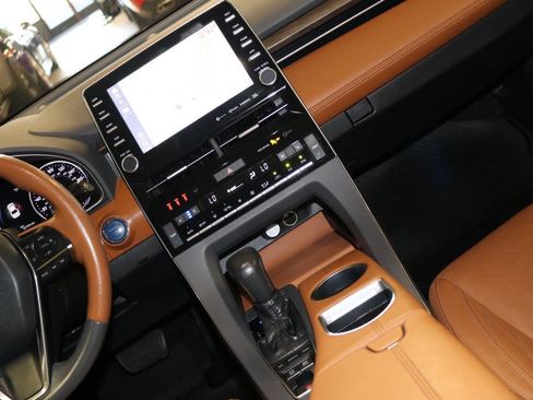 Used 2021 Toyota Avalon Limited w/ Advanced Safety Package FWD image 37
