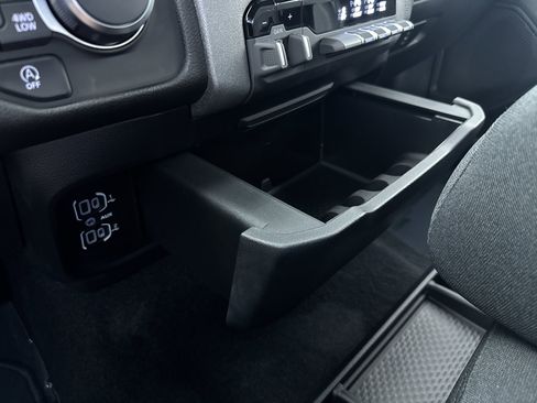 New 2026 RAM 1500 Tradesman AWD/4WD image 33