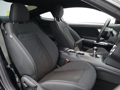 Used 2021 Ford Mustang GT RWD image 33