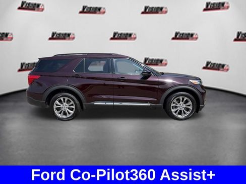 Used 2022 Ford Explorer XLT w/ Equipment Group 202A AWD/4WD image 4