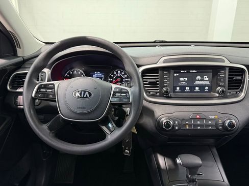 Used 2020 Kia Sorento L image 8