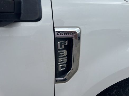 Used 2019 Ford F350 Lariat w/ Chrome Package AWD/4WD image 6