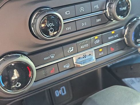 Used 2022 Ford Bronco Wildtrak image 27