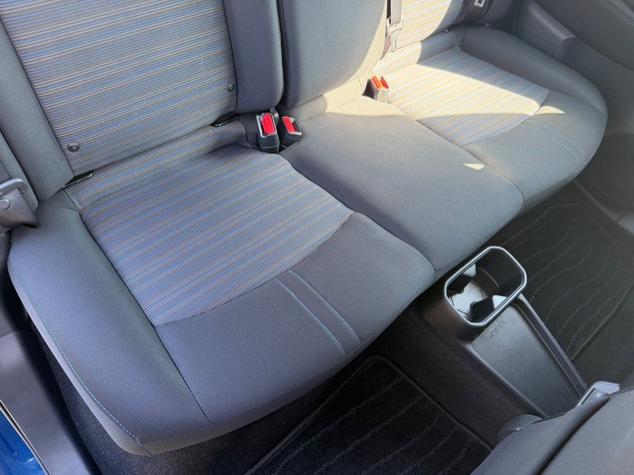 Used 2025 Nissan Leaf S FWD image 34