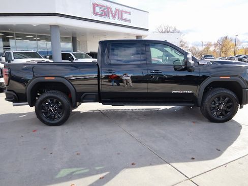 New 2026 GMC Sierra 3500 AT4 image 7