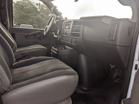 Certified 2024 GMC Savana 2500 w/ Driver Convenience Package image 22