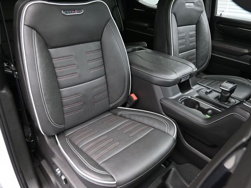 Used 2024 GMC Sierra 1500 AT4X image 41