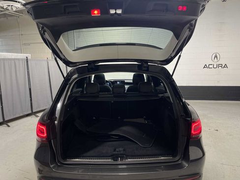 Used 2021 Mercedes-Benz GLC 300 4MATIC image 18