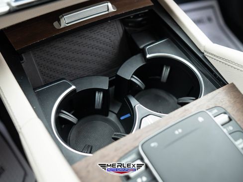 Used 2021 Mercedes-Benz GLS 450 4MATIC image 36