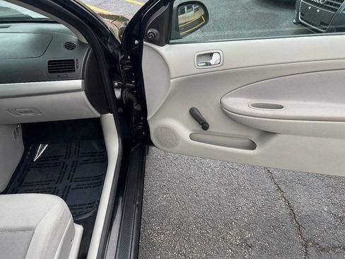 Used 2010 Chevrolet Cobalt LS FWD image 25