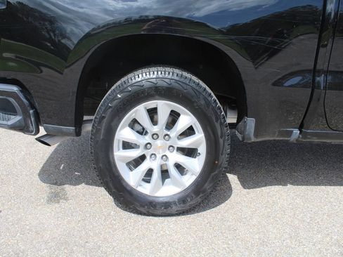 Used 2025 Chevrolet Silverado 1500 Custom AWD/4WD image 21