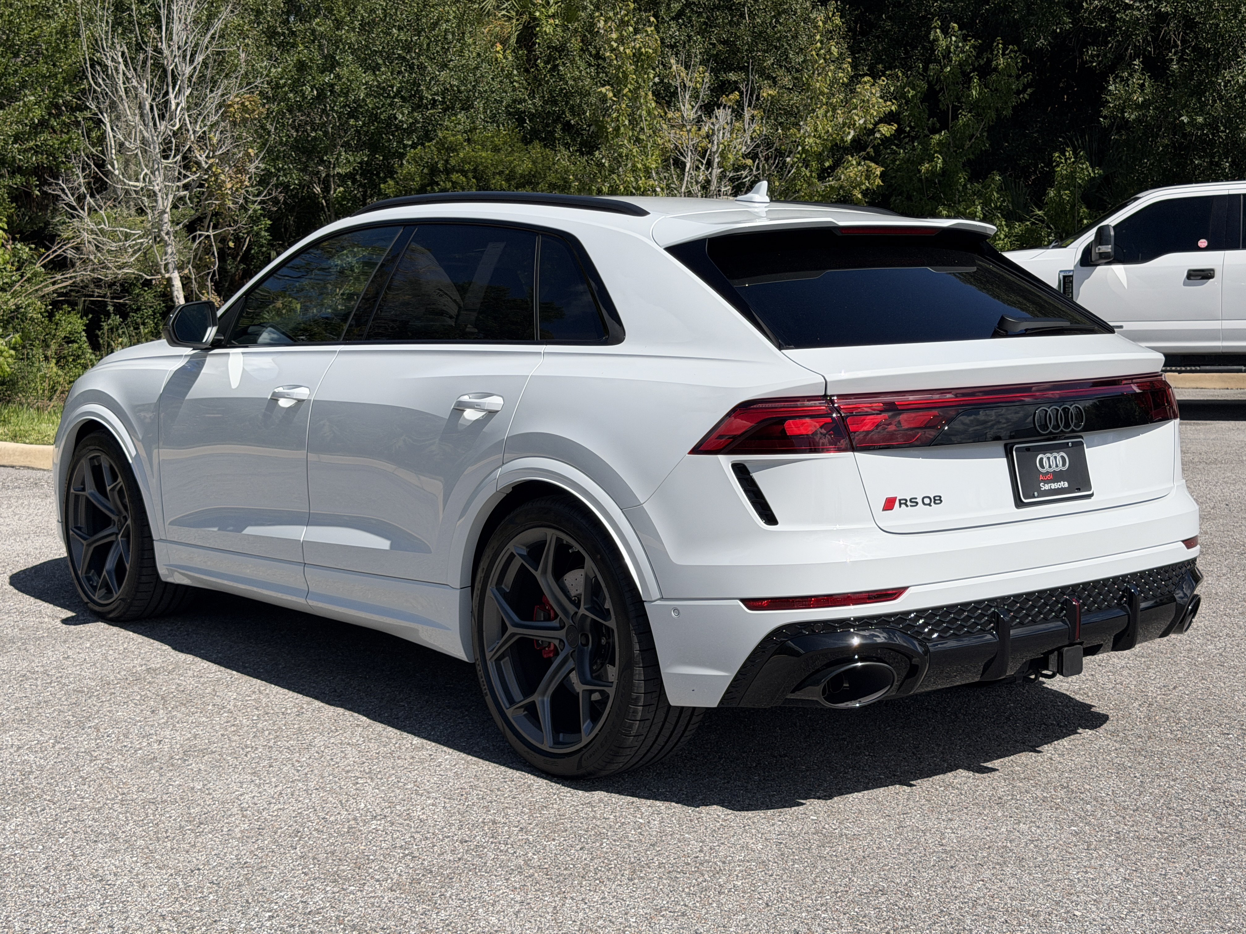 New 2027 Audi RS Q8 performance AWD/4WD image 5