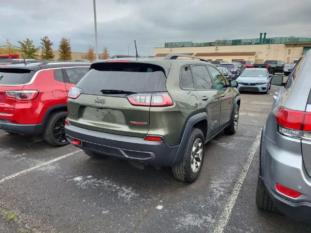 Used 2021 Jeep Cherokee Trailhawk AWD/4WD image 3