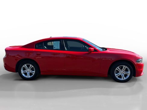 Used 2022 Dodge Charger SXT w/ Leather Interior Group image 6
