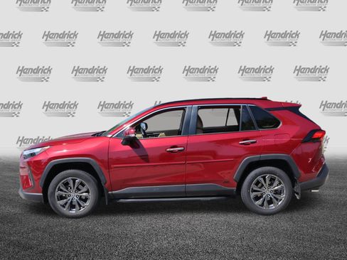 Used 2022 Toyota RAV4 Limited AWD/4WD image 6