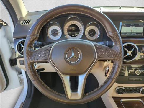 Used 2015 Mercedes-Benz GLK 350 2WD image 13