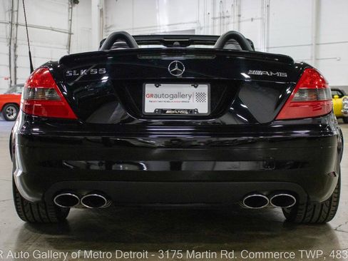 Used 2005 Mercedes-Benz SLK 55 AMG image 7