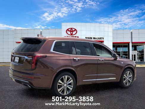 Used 2022 Cadillac XT6 Premium Luxury FWD image 5