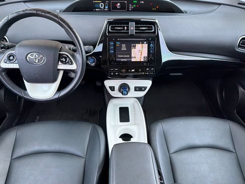 Used 2016 Toyota Prius Four w/ Advanced Technology Package FWD image 17