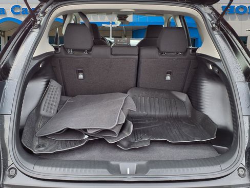 Certified 2025 Honda HR-V LX image 6