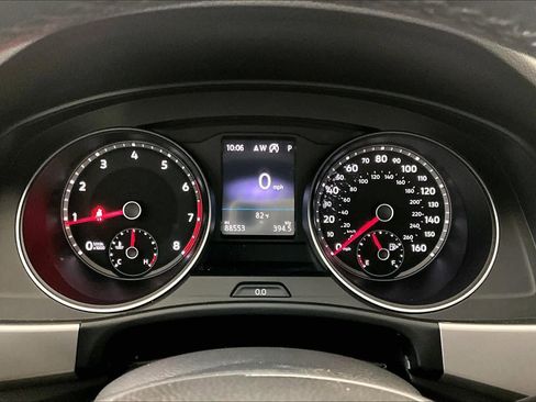 Used 2018 Volkswagen Atlas SE w/ R-Line Package FWD image 25
