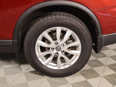 Used 2018 Nissan Rogue SV FWD image 18