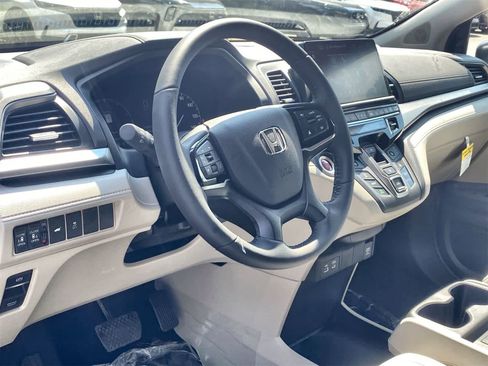 New 2026 Honda Odyssey EX-L image 9