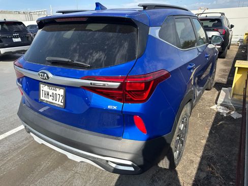 Used 2021 Kia Seltos EX AWD/4WD image 5