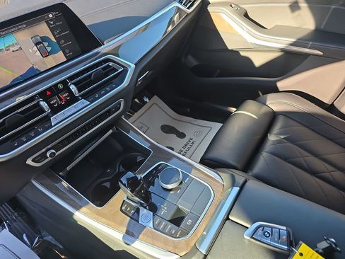 Used 2023 BMW X5 xDrive40i w/ Premium Package image 29