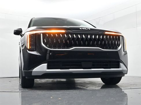 New 2026 Kia Carnival LXS image 35