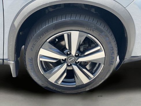 Used 2024 Nissan Rogue SL AWD/4WD image 32