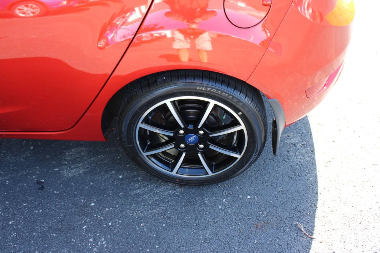 Used 2018 Ford Fiesta SE w/ Cold Weather Package FWD image 6