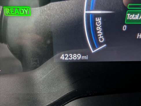 Used 2023 Toyota Corolla Cross AWD Hybrid w/ Convenience Package image 38