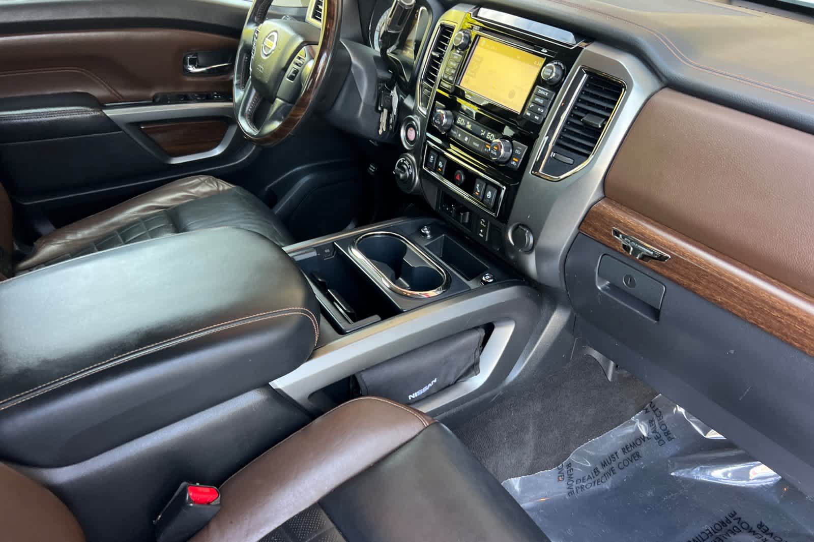 Used 2016 Nissan Titan Platinum Reserve AWD/4WD image 16