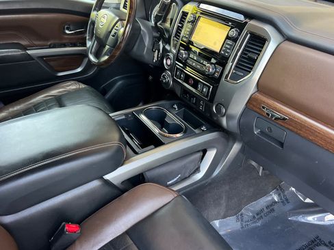 Used 2016 Nissan Titan Platinum Reserve AWD/4WD image 16