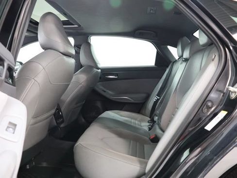 Used 2019 Toyota Avalon Touring w/ Advanced Safety Package FWD image 31