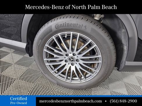 Certified 2025 Mercedes-Benz GLC 300 image 17