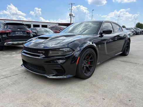 Used 2022 Dodge Charger SRT Hellcat RWD image 4