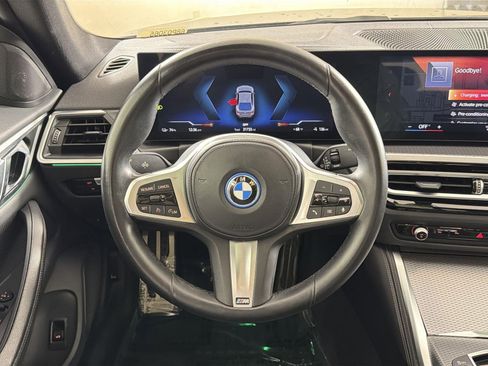 Used 2023 BMW i4 eDrive40 w/ M Sport Package image 11