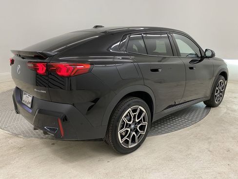 Used 2025 BMW X2 xDrive28i w/ Convenience Package image 8