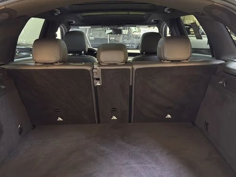 Used 2020 Mercedes-Benz GLC 300 4MATIC image 23