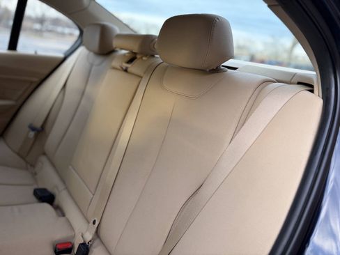 Used 2013 BMW 328i xDrive Sedan AWD/4WD image 16