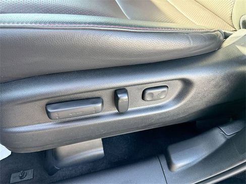 Used 2025 Honda Ridgeline Black Edition image 19