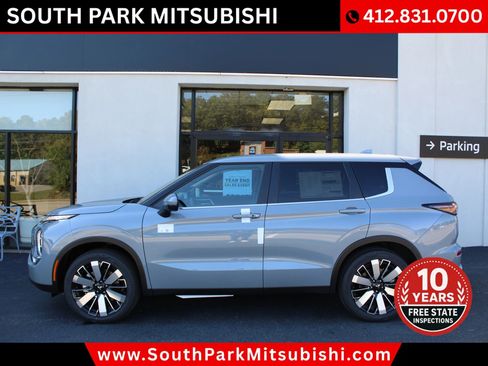 New 2026 Mitsubishi Outlander SE AWD/4WD image 1
