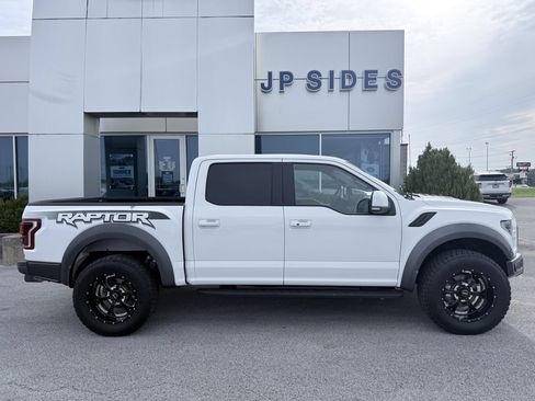Used 2018 Ford F150 Raptor w/ Equipment Group 802A Luxury AWD/4WD image 8